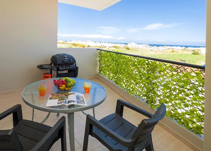 Sea View Apt*spacious Balcony*200m To The *